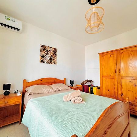 Fibonacci Beachfront Apartment Flic-en-Flacq Екстериор снимка